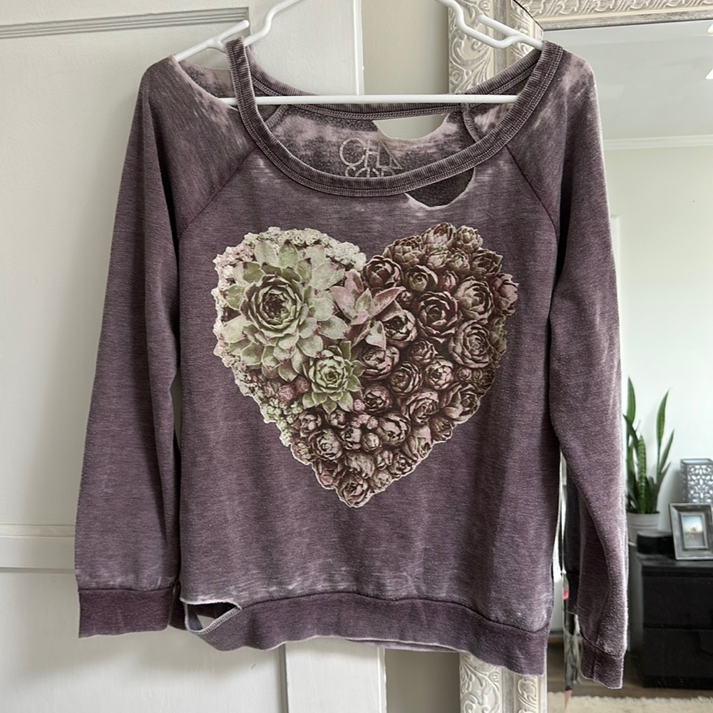 Chaser sweatshirt size small